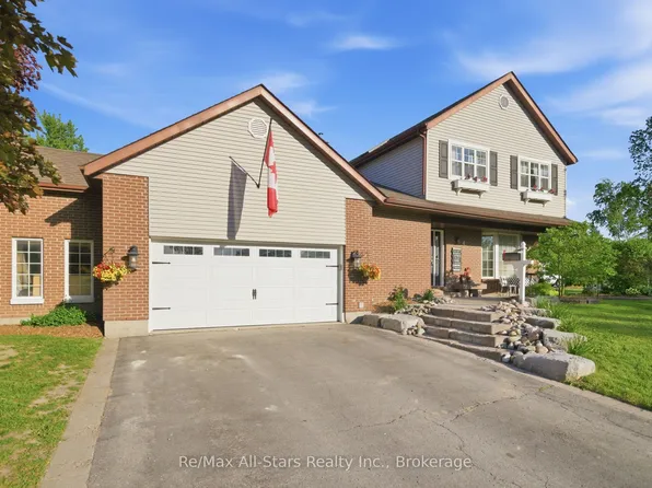 4 Circle Dr, Scugog, ON L9L 1N9