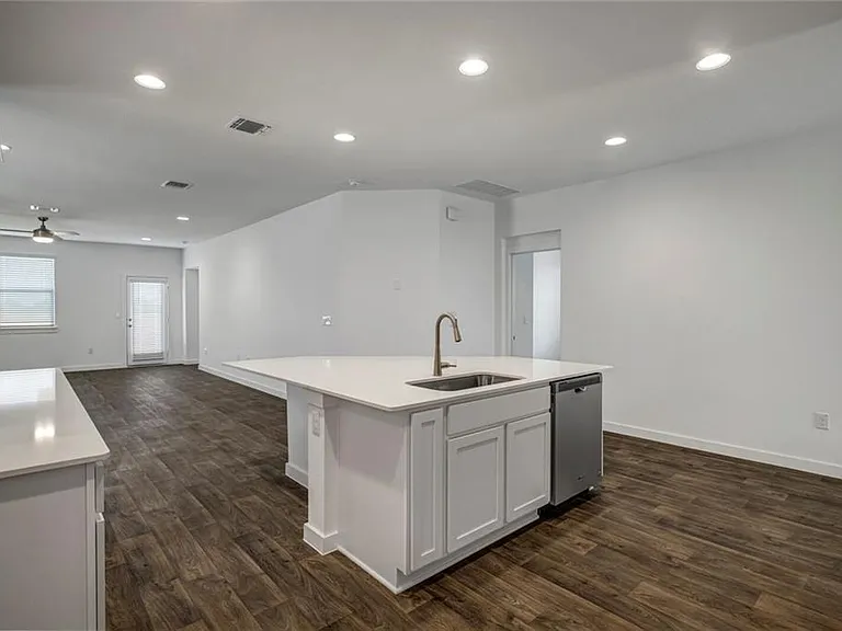 14307 Macquarie Dr — Photo 9