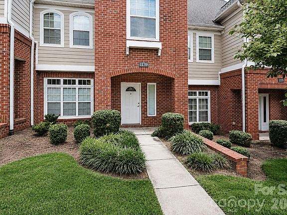 2nd image of 1139 Central Park Cir