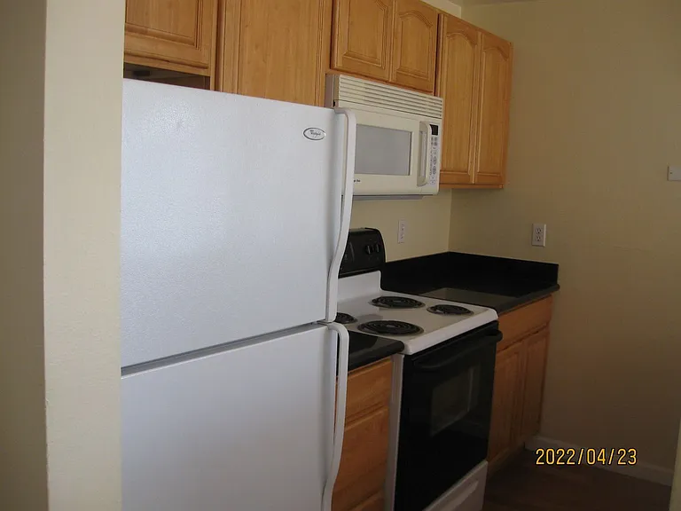 1001 Taylor Ave N — Photo 37