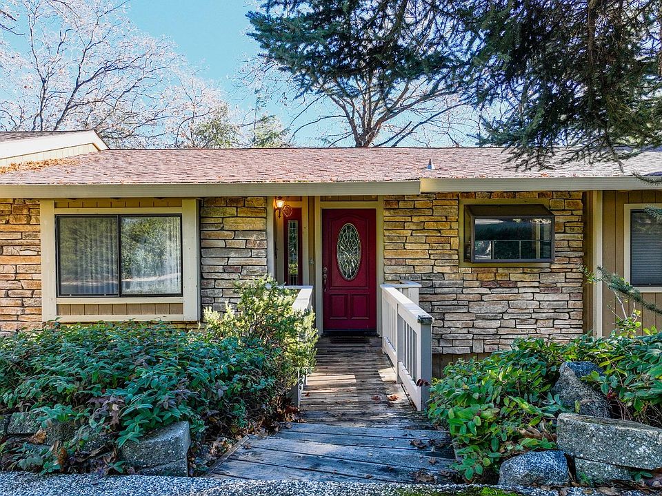 1st image of 18330 Hummingbird Dr