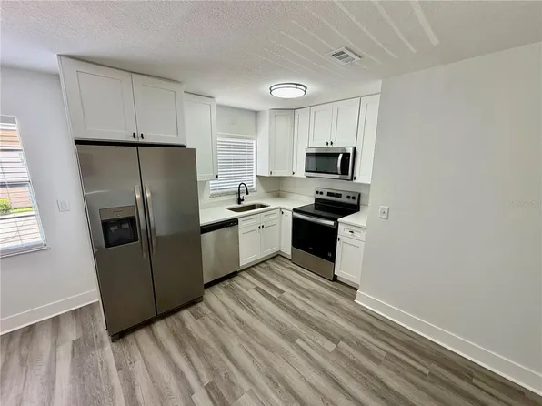 7210 N Manhattan Ave APT 2321, Tampa, FL 33614