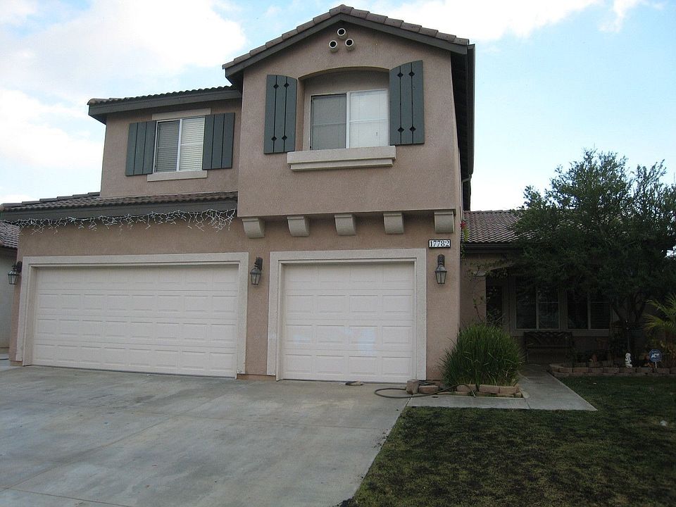 COMPLIMENTS OF PARK PLACE REAL ESTATE