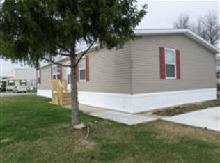 1861 Magnolia Blvd, Monroe, MI 48161