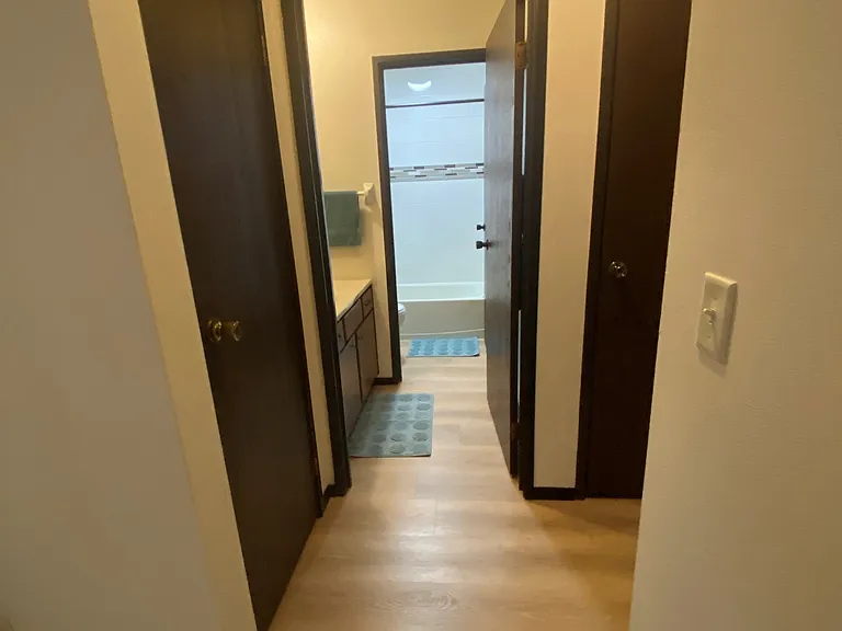 1712 S 115th Ct #3 — Photo 8