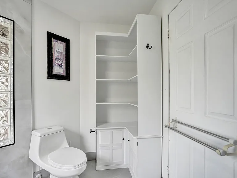 6817 Barnwell Dr — Photo 15