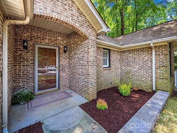 2nd image of 5053 Suwarrow Ct