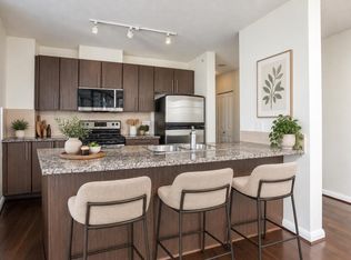 898 Carnarvon St #1206, New Westminster, BC V3M 0C3