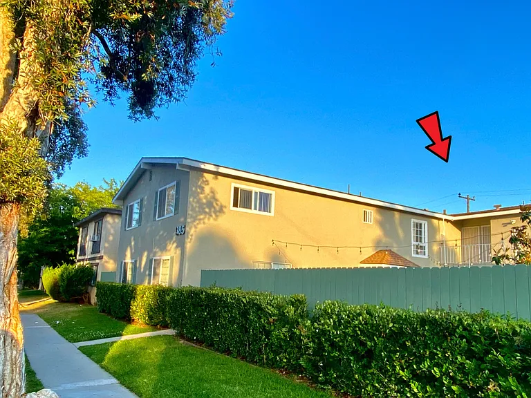 985 Valencia St #3 — Photo 8