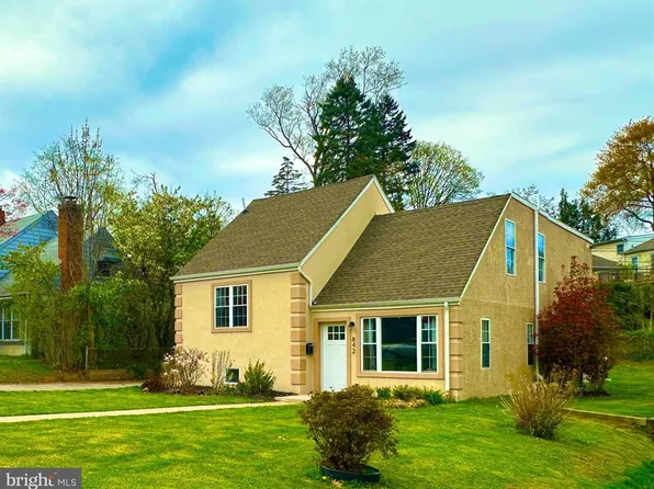 842 E Cathedral Rd, Philadelphia, PA 19128