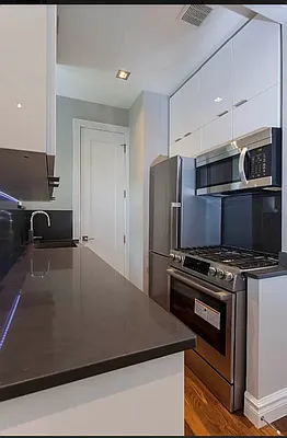 Rented by REAL New York | media 36