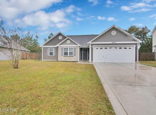 303 Hidden Oaks Dr, Jacksonville, NC 28546