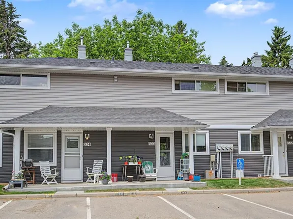 633 E Regal Park NE, Calgary, AB T2E 0S6