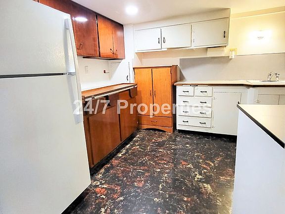 5th image of 1228 NE 26th Ave Unit B