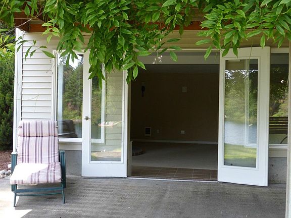 4th image of 10523 Narrows Dr
