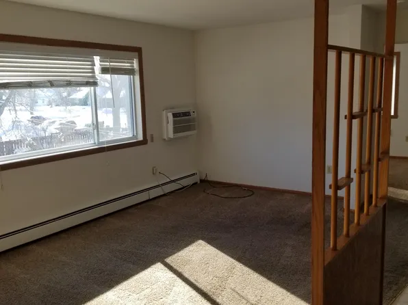 327 Main Street East - 17, 327 Main St E, Mayville, ND 58257