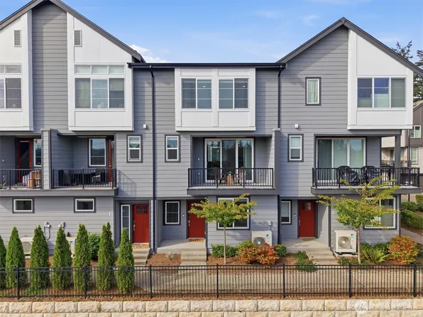 18834 67th Drive NE #2, Kenmore, WA 98028