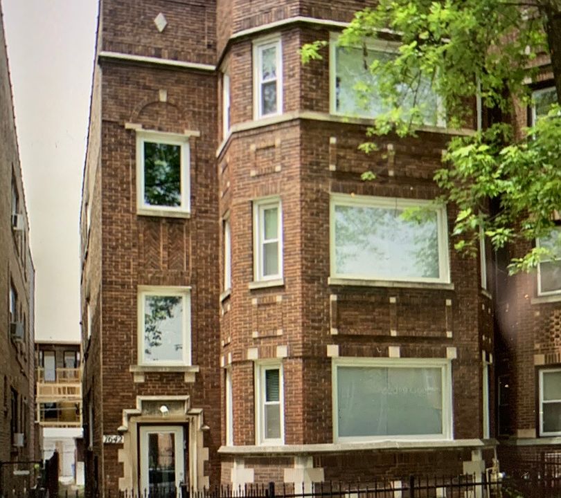 1st image of 7642 S Kingston Ave #3