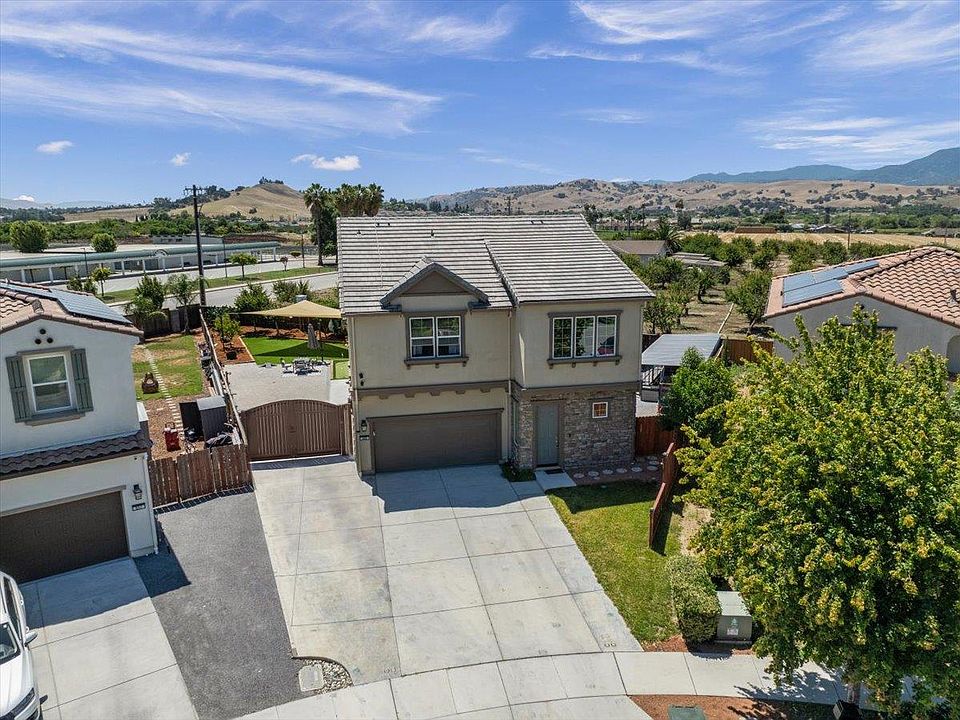1st image of 503 Cobalt Dr