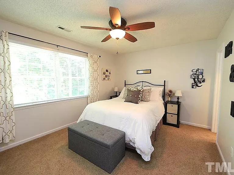 715 Saint Catherines Dr — Photo 10
