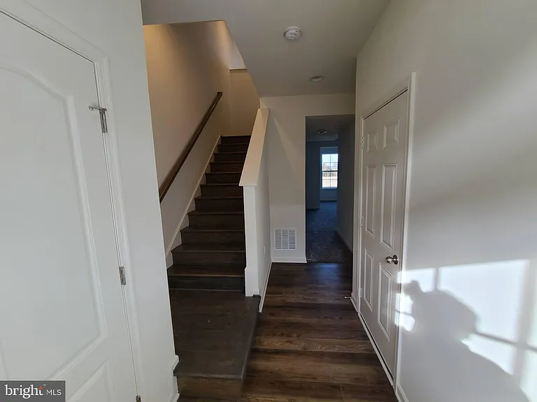 108 Alderman Way — Photo 4