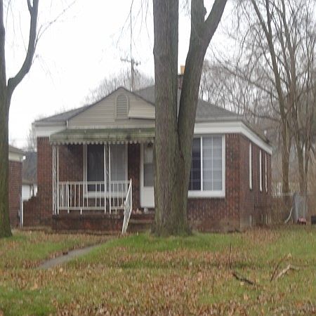2nd image of 19373 Burt Rd