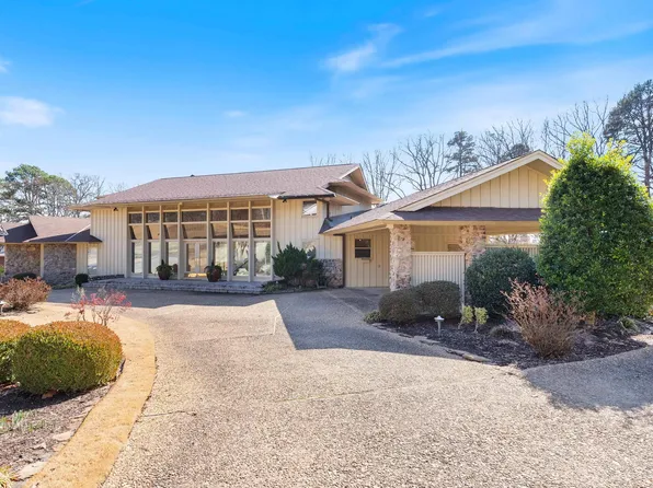 12015 Fairway Dr, Little Rock, AR 72212