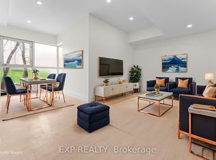 1558 Queen St E Unit 2, Toronto, ON M4L 1E8