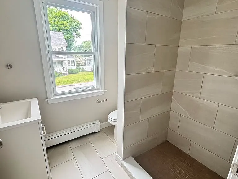 29 Newton Pl #B — Photo 15