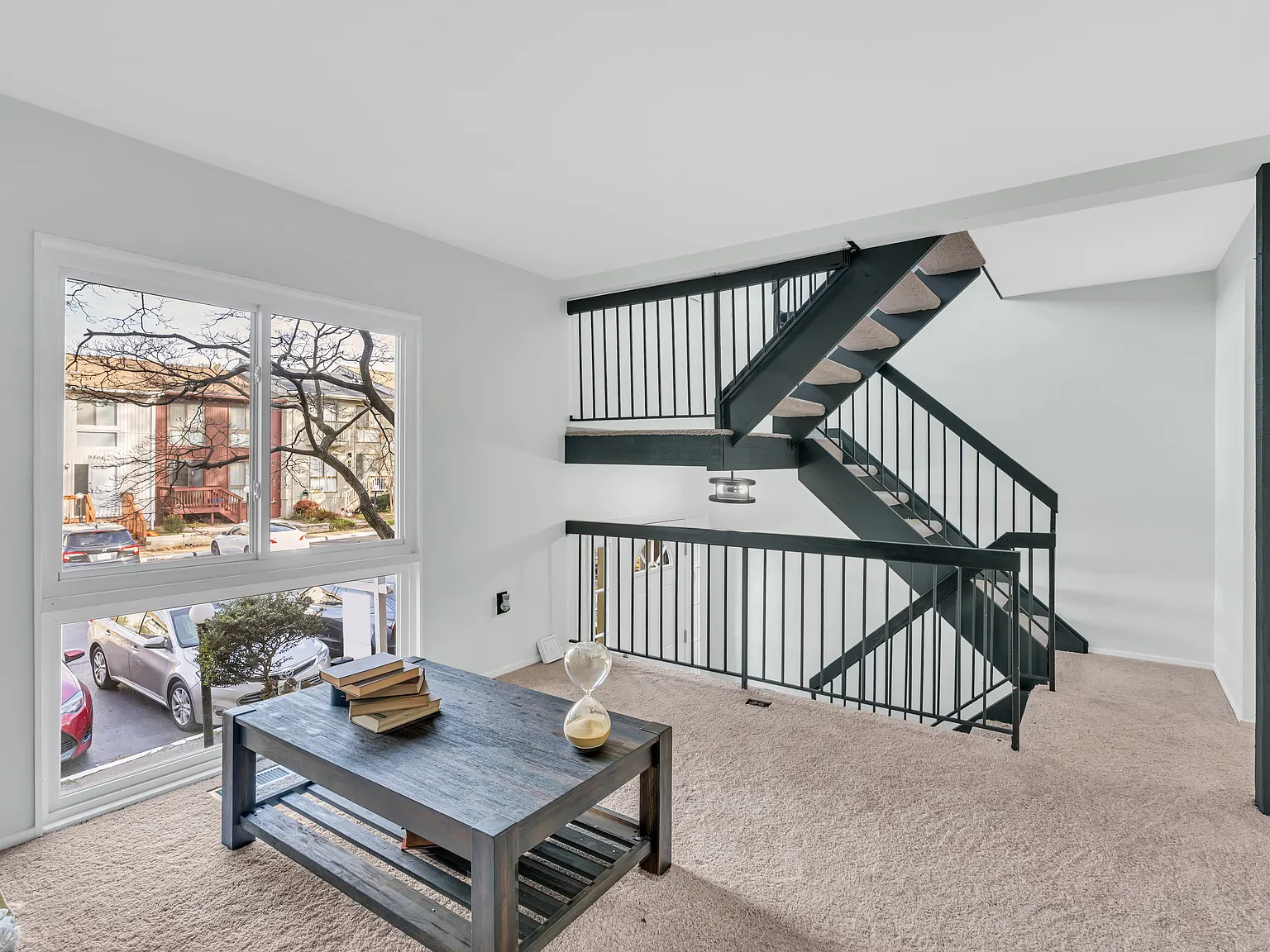 4 bed, 1700 sqft, $3,475 — Photo 3
