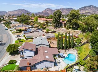 6713 Amberly St, San Diego, CA 92120