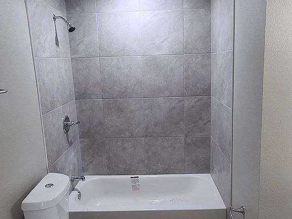5th image of 7321 Carol Dr
