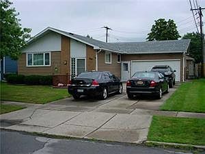 1st image of 9 Harbour Ln