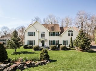12 Henry Dr, Shelton, CT 06484