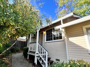 122 S School St #E, Grass Valley, CA 95945
