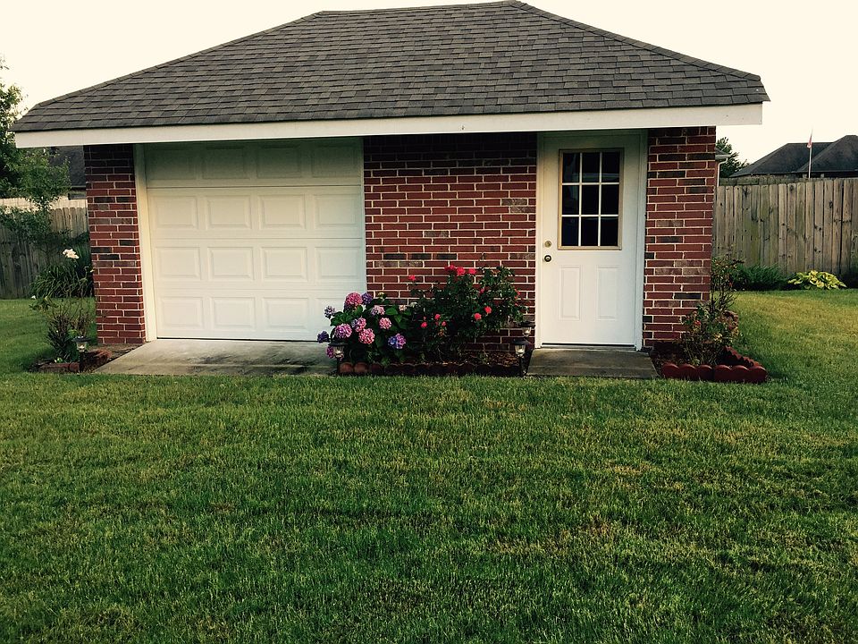 12x 20 shop w/roll up door