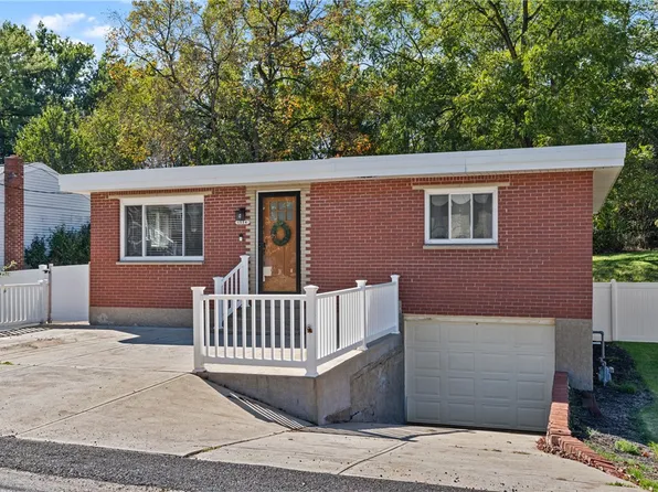 1524 Roosevelt Ave, South Park, PA 15129