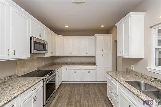 2nd image of 15145 Point Chenier Ave