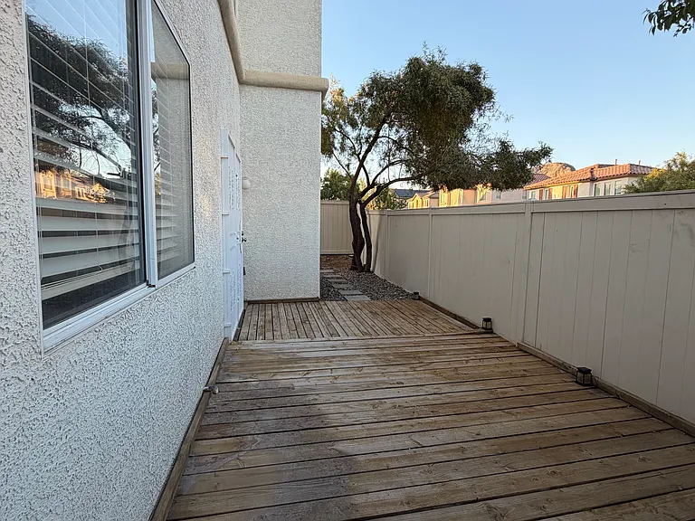 10424 Chandra Ave — Photo 26