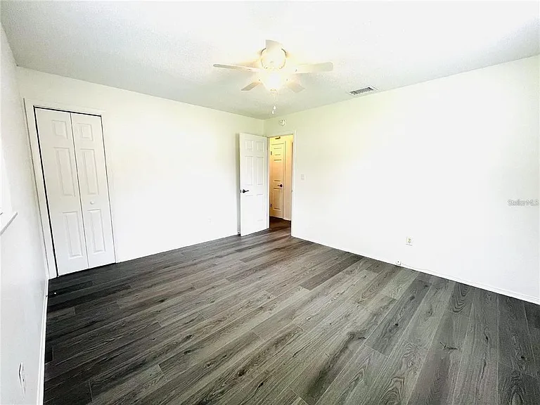 1509 Phyllis St — Photo 8