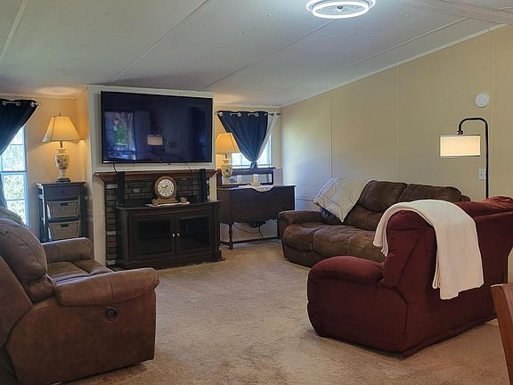 2nd image of 1177 Honey Bear Way