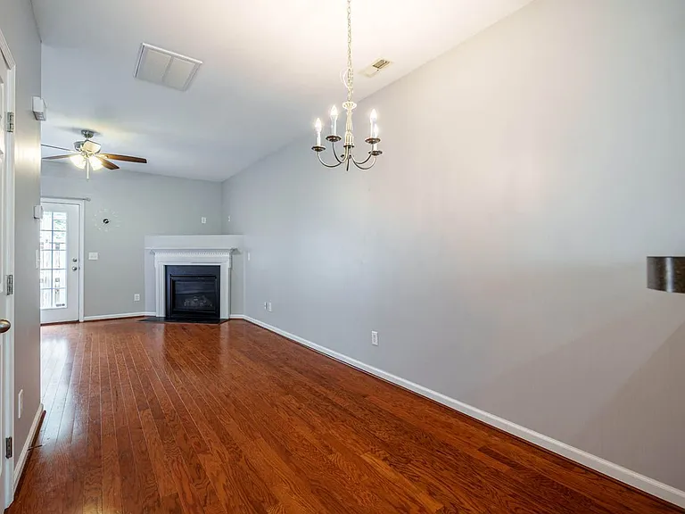 3122 Courtney Creek Blvd #3122 — Photo 6