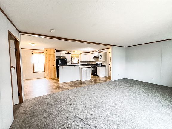 3rd image of 373 W South Ave