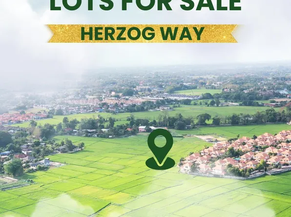 21 Herzog Way, Lakewood, NJ 08701