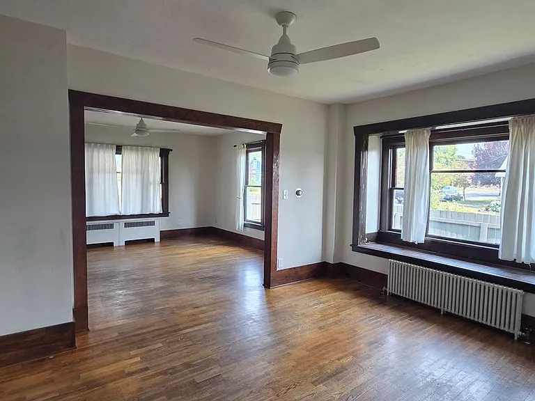 481 SW Cascade Ave — Photo 7