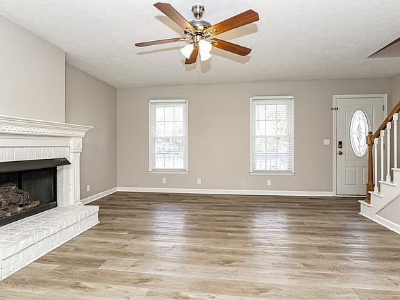 5th image of 119 Saint Michaels Ln