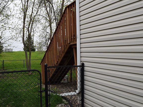 4th image of 1688 10th St W