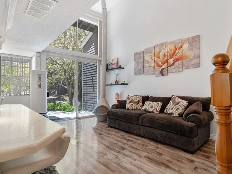 25645 Pine Creek Ln — Photo 2