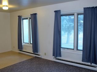 1122 Canyon Hills Rd APT C3, Thermopolis, WY 82443