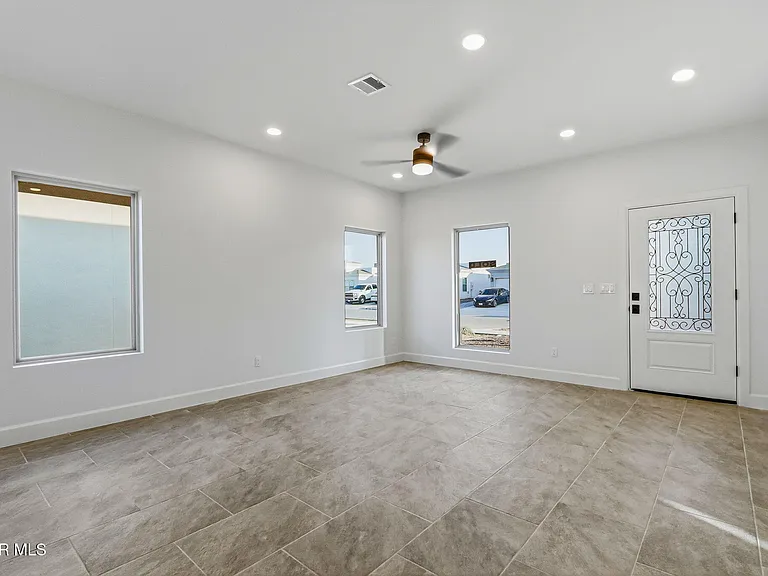 7340 John Gerald Way — Photo 7